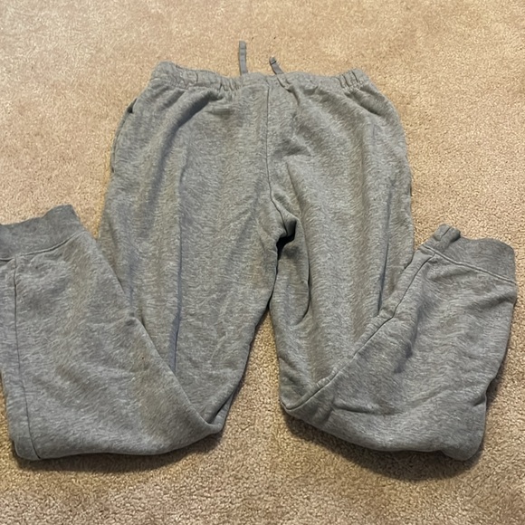 Nike Women's Sportswear Club Fleece Mid-Rise Joggers Color: Grey Size: S - Picture 3 of 4